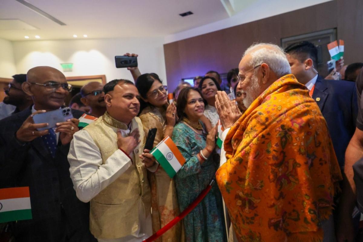 Прем'єр-міністр Індії Нарендра Моді прибув до України з офіційним візитом Прем'єр-міністр Індії Нарендра Моді прибув до України з офіційним візитом