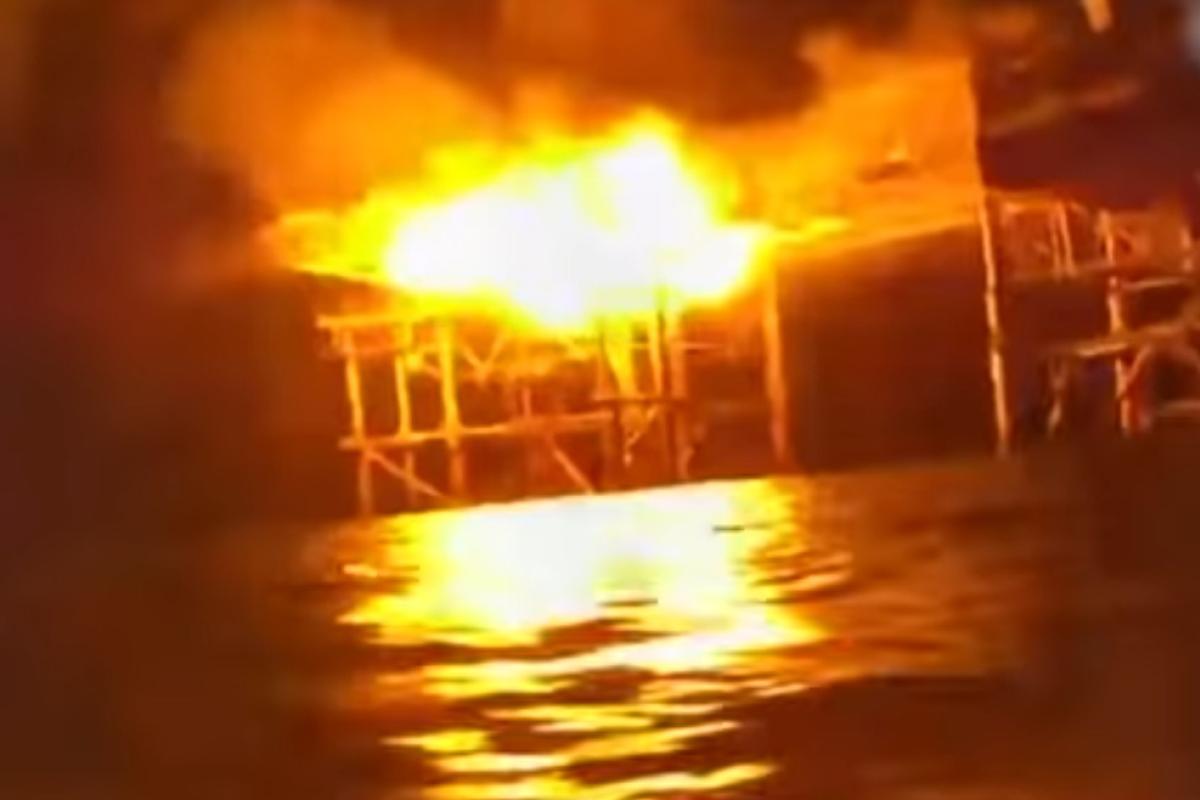 Морські дрони знищили російські системи спостереження біля узбережжя окупованого Криму Морські дрони знищили російські системи спостереження біля узбережжя окупованого Криму