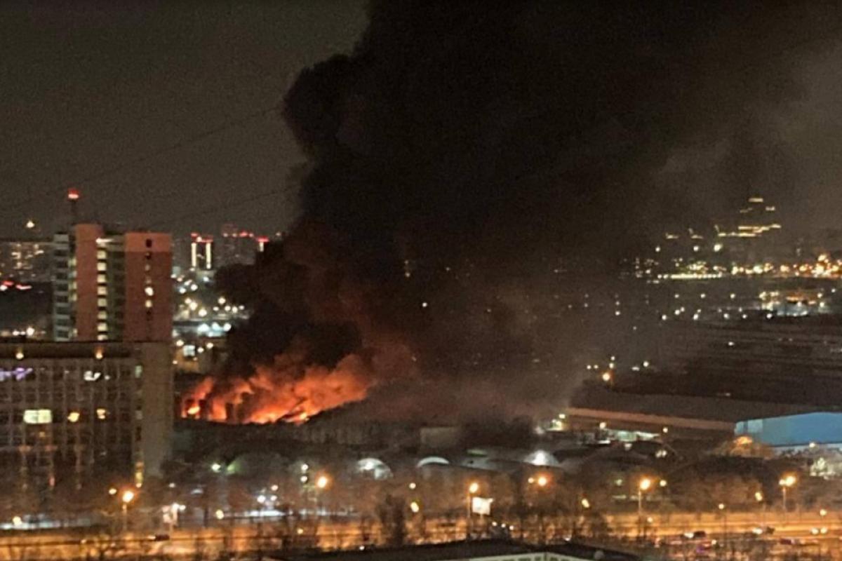 В Москве горит Институт вычислительной техники