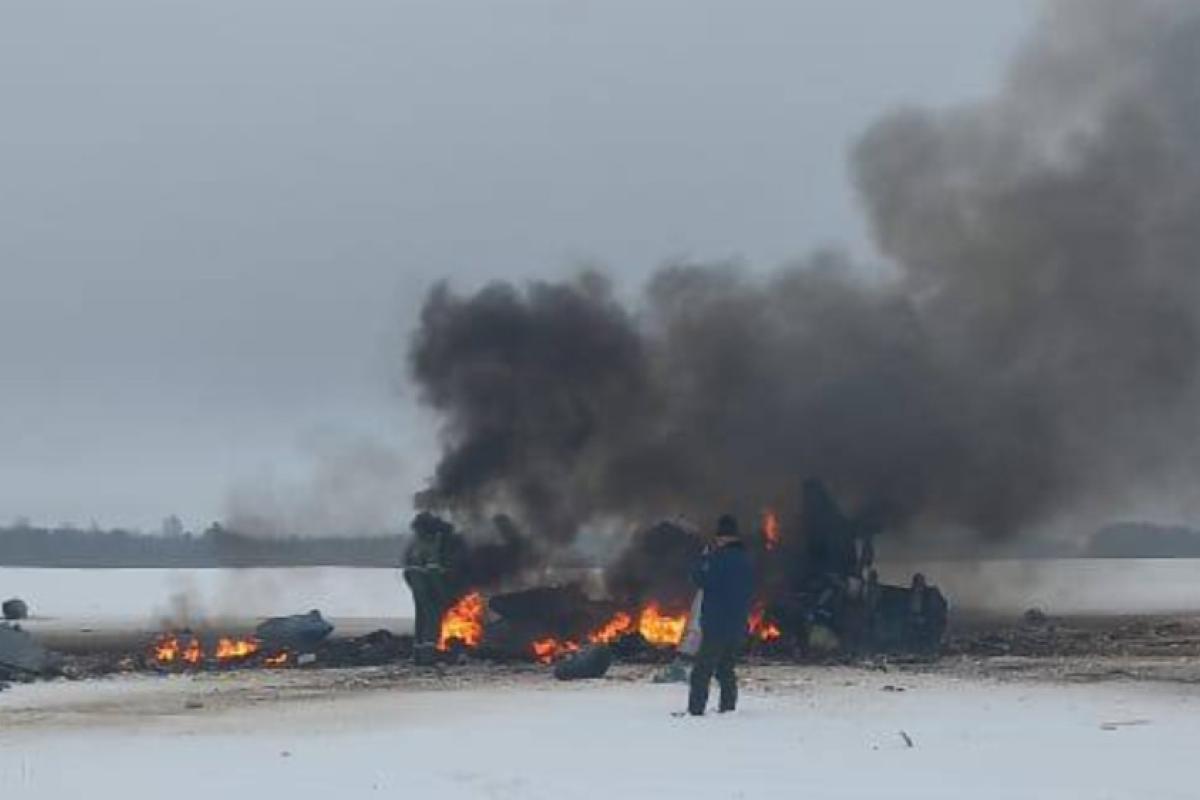 В Ленинградской области РФ разбился военный вертолет Ми-28