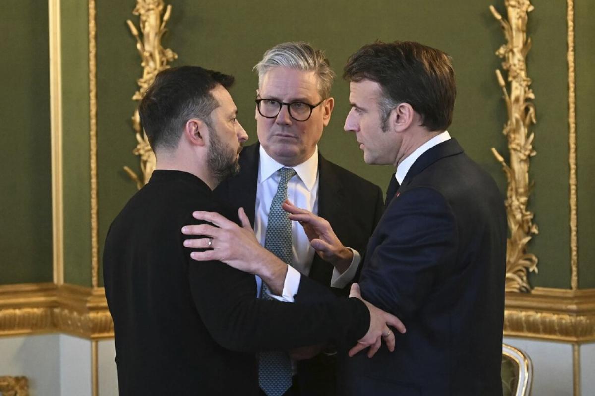 Владимир Зеленский, Кир Стармер, Эмманюэль Макрон / Фото: AP