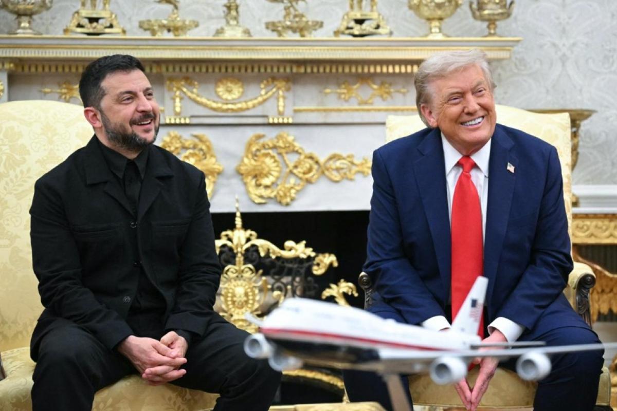 Зеленский и Трамп начали встречу в Вашингтоне