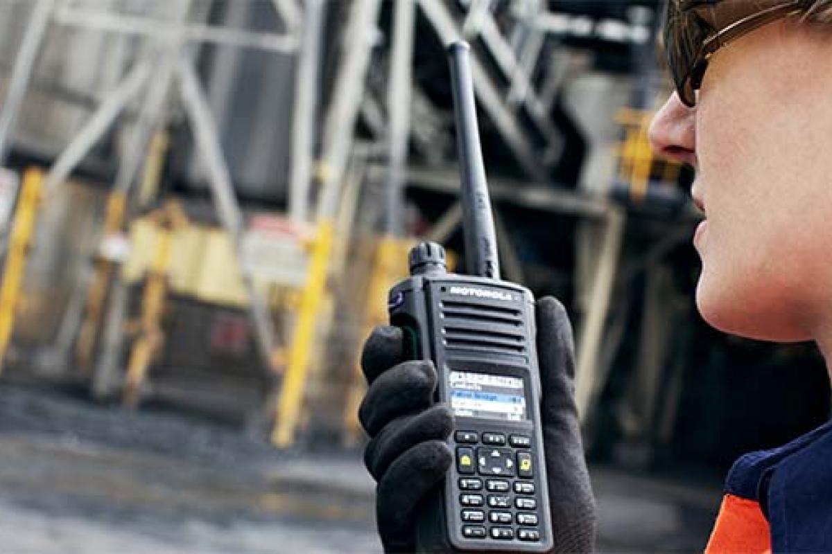 Рации мирового бренда Motorola Solutions - надежная коммуникация в любой момент Рации мирового бренда Motorola Solutions - надежная коммуникация в любой момент