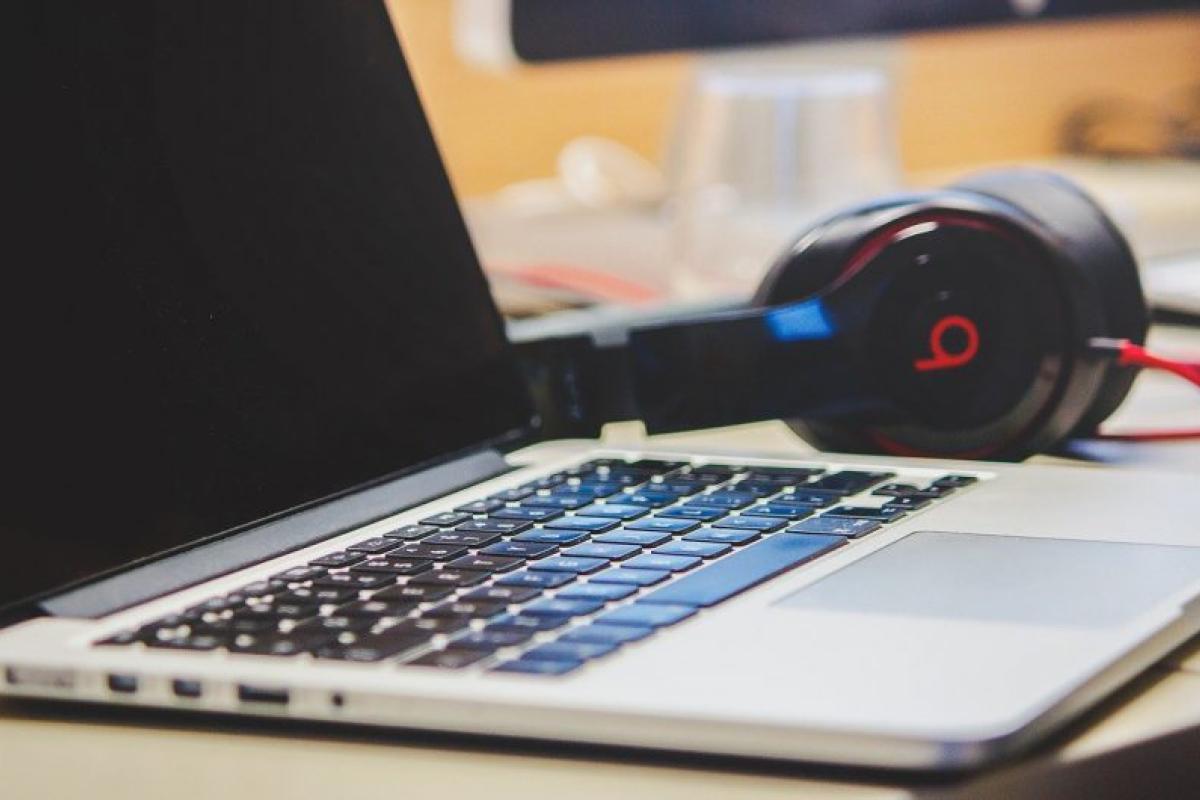 П'ять причин, щоб почати вивчати англійську мову онлайн П'ять причин, щоб почати вивчати англійську мову онлайн