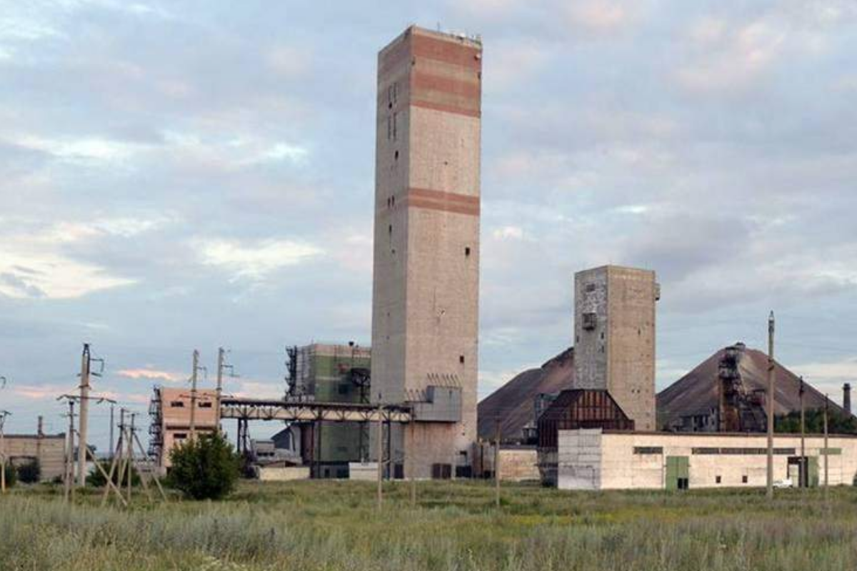Росіяни знищують вугледобувну галузь у Луганській області. шахта