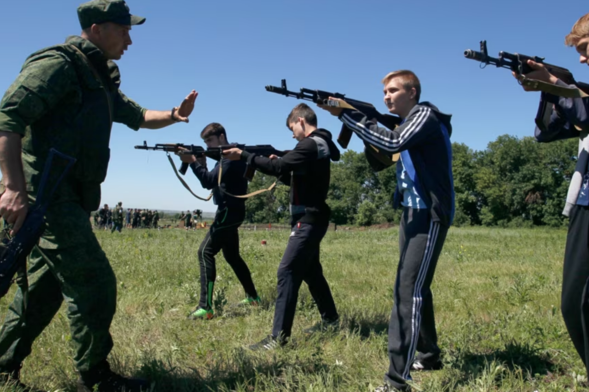 милитаризация молодежи