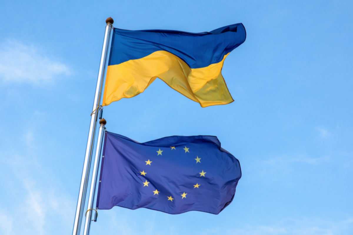 Канцлер Німеччини припустив, що Україні доведеться змиритися із втратою територій на шляху до ЄС. ЄС та Україна