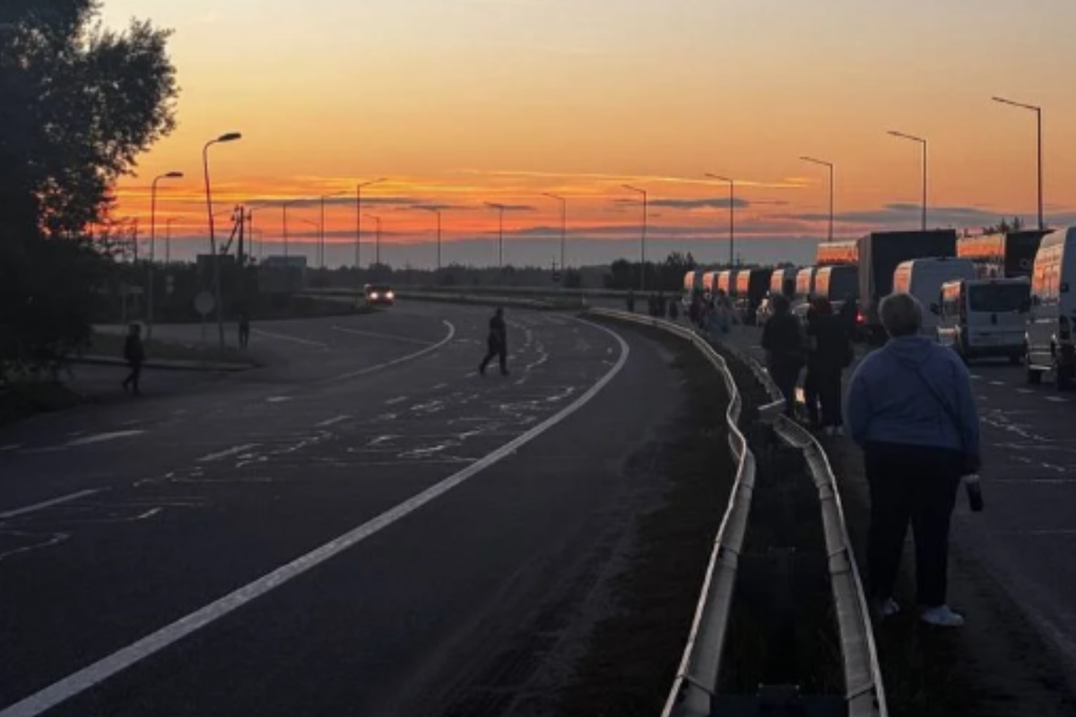 На кордоні з Польщею помітили великі черги кордон