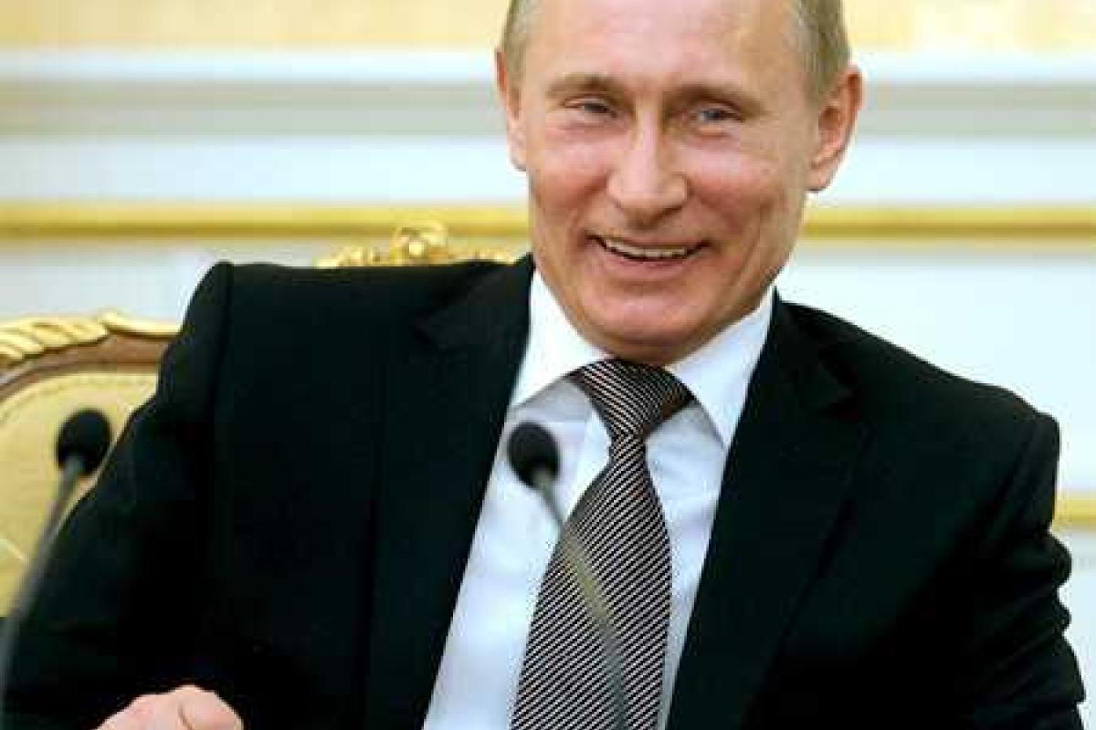 Песков: Путин иногда смеется над «фотожабами» и не появится в соцсетях Песков: Путин иногда смеется над «фотожабами» и не появится в соцсетях