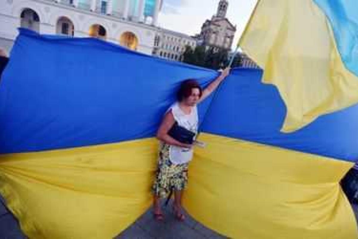 В Харькове евромайдановцы проводят акцию ко Дню Конституции В Харькове евромайдановцы проводят акцию ко Дню Конституции
