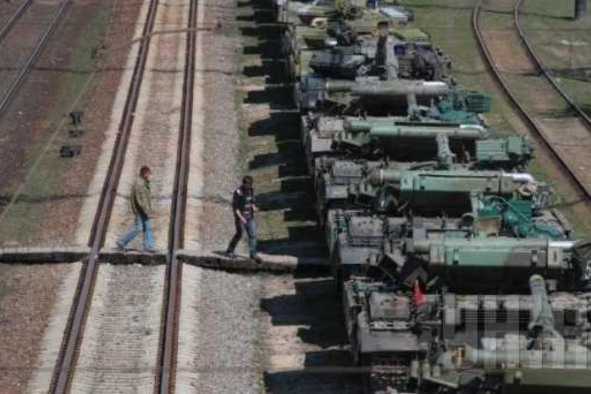 Россия перестала отдавать Украине военную технику из Крыма