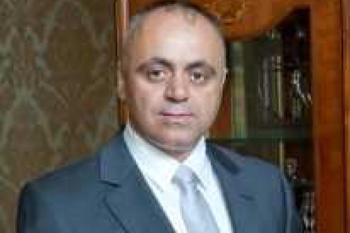 Президент Азербайджана назначил почетного консула Азербайджанской Республики в Украине Афгана Салманова 