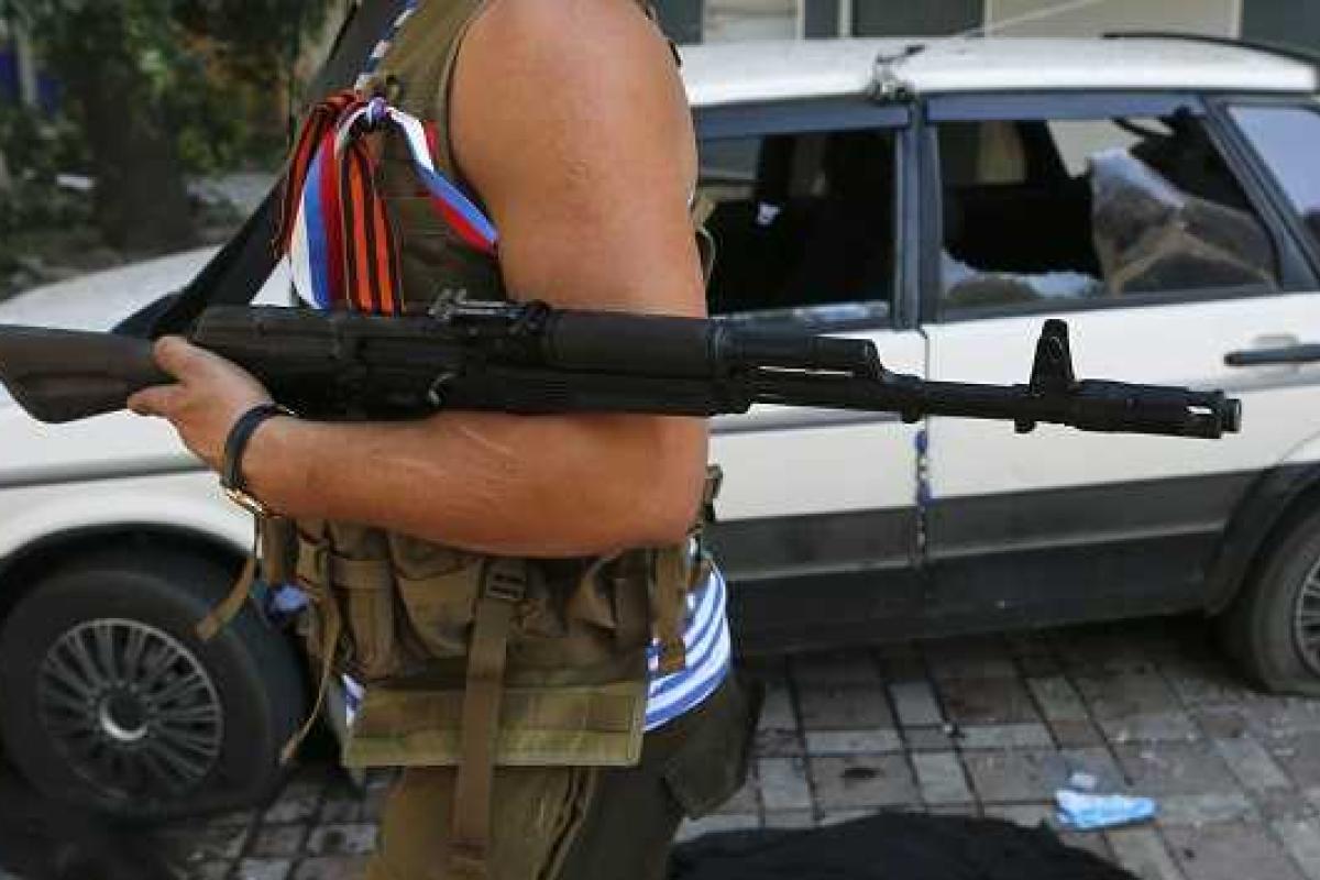 Боевики "ДНР" штурмуют Авдеевку Боевики "ДНР" штурмуют Авдеевку