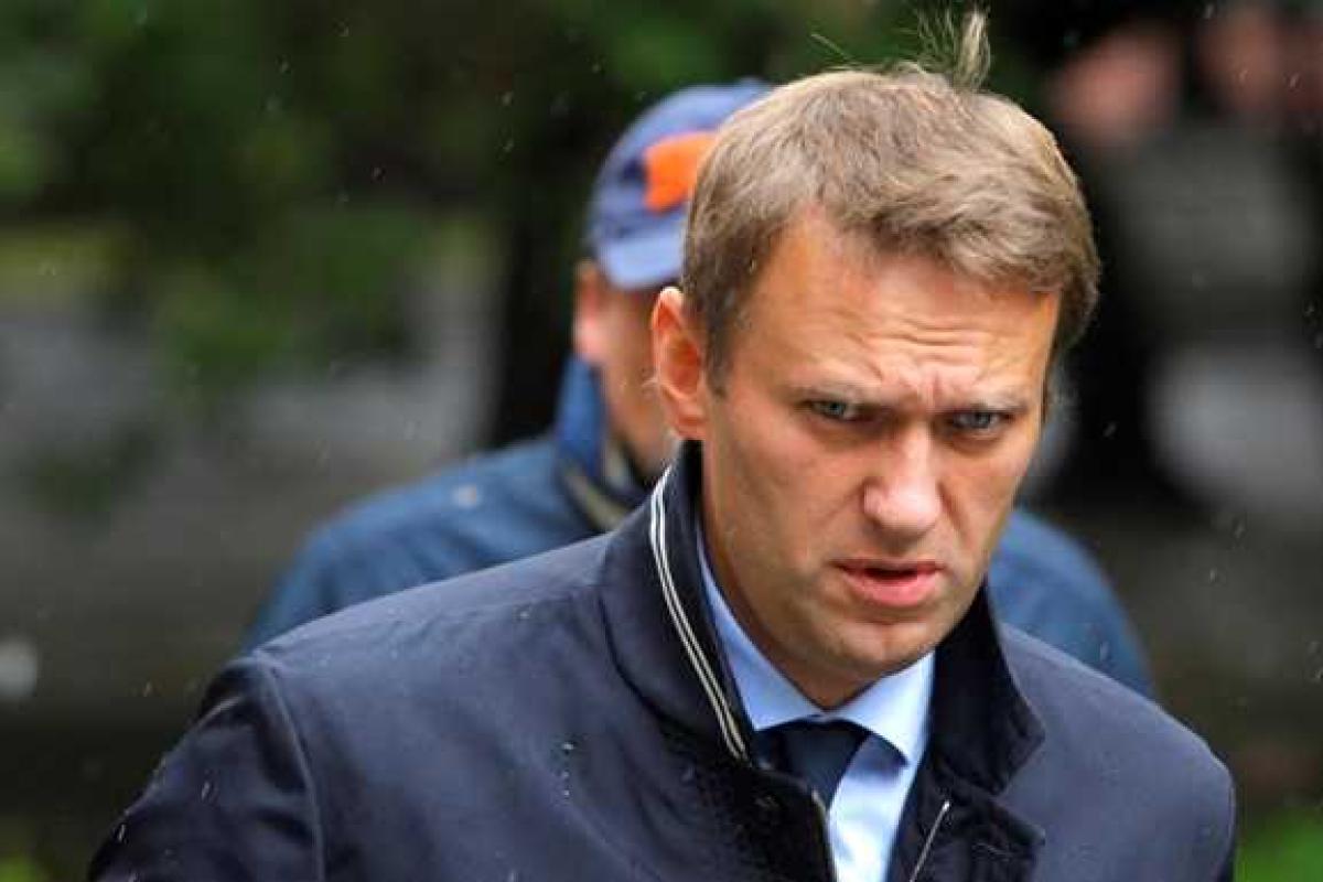 Навальный рассказал, почему Россия вторглась в Украину Навальный рассказал, почему Россия вторглась в Украину