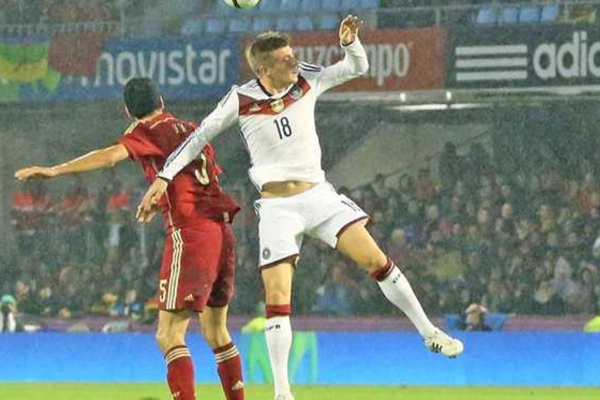 Испания — Германия 0:1 Испания — Германия 0:1
