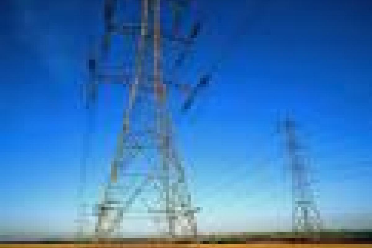 Украина увеличила поставки электроэнергии в Луганск. Там обещают уголь и … платить