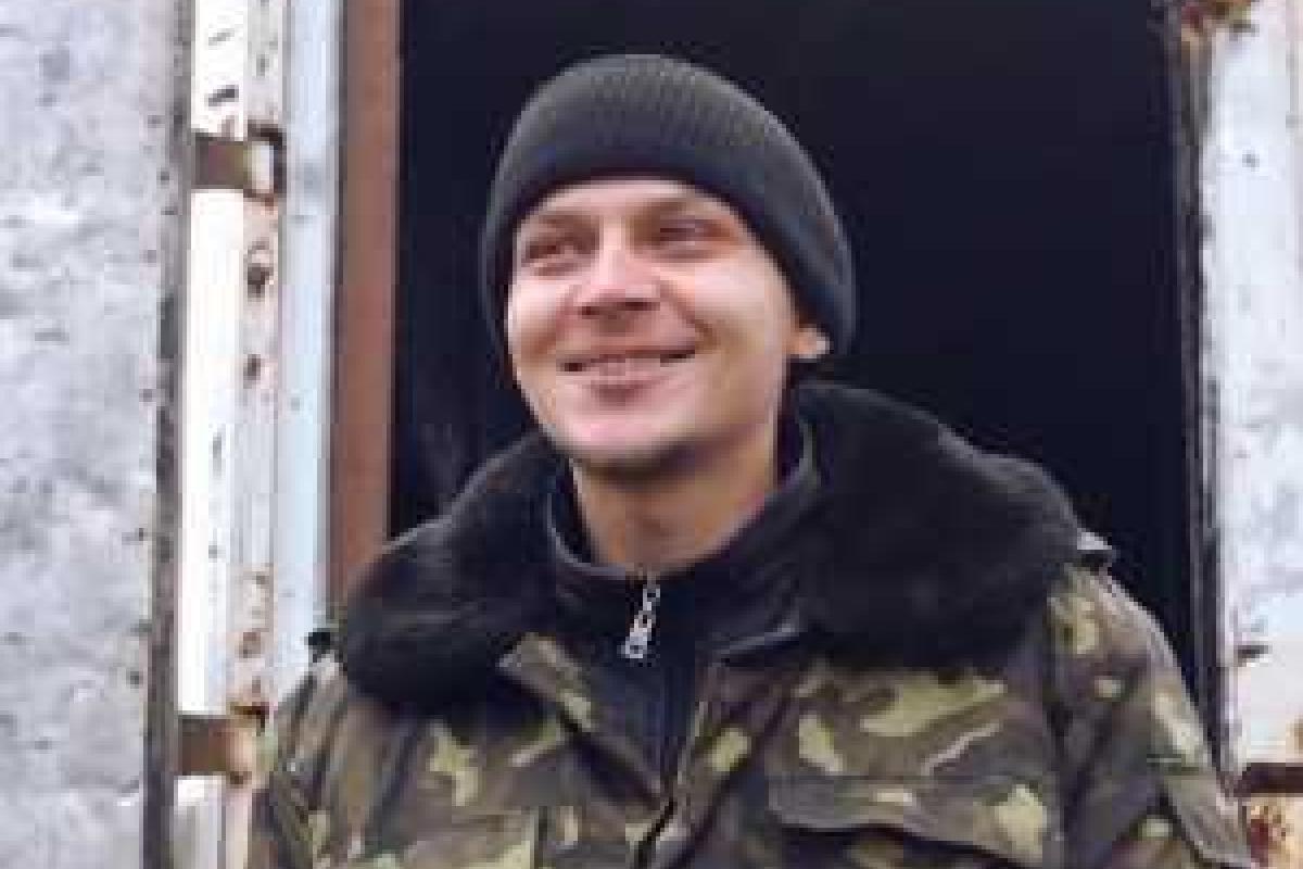 Жизнь украинских бойцов на передовой в Станице Луганской Жизнь украинских бойцов на передовой в Станице Луганской