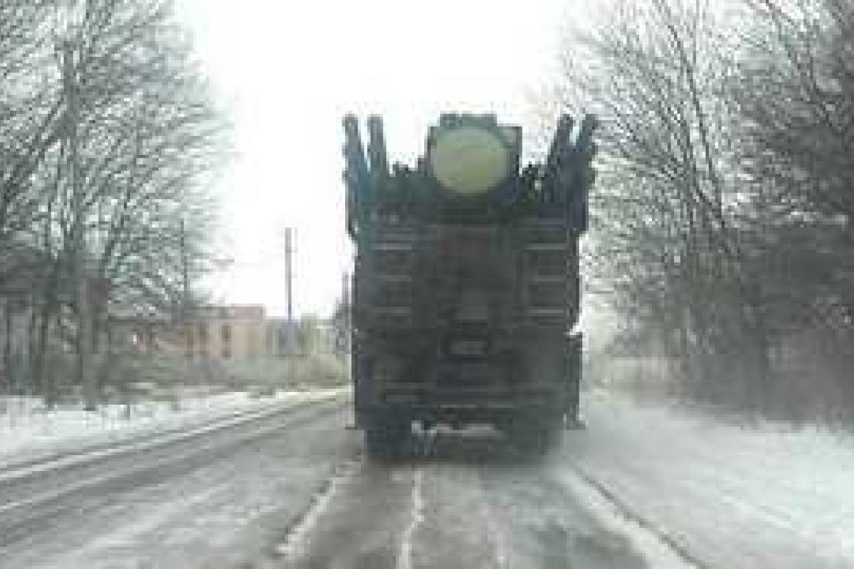 Великобритания опубликовала фото российских "Панцирей" на Донбассе Великобритания опубликовала фото российских "Панцирей" на Донбассе