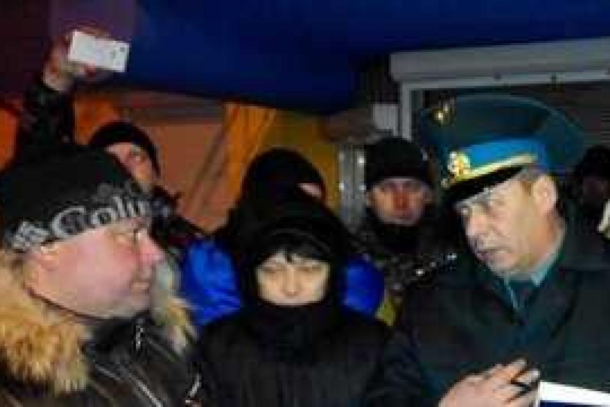 Генштаб заверил родственников военных в отправке подмоги в Дебальцево Генштаб заверил родственников военных в отправке подмоги в Дебальцево