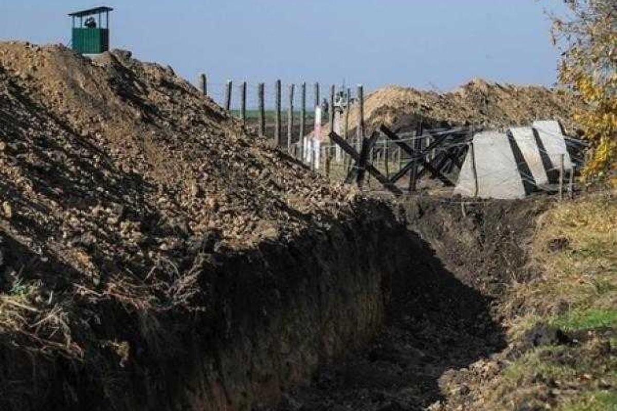 Харьковская область отгораживается от боевиков ЛНР Харьковская область отгораживается от боевиков ЛНР