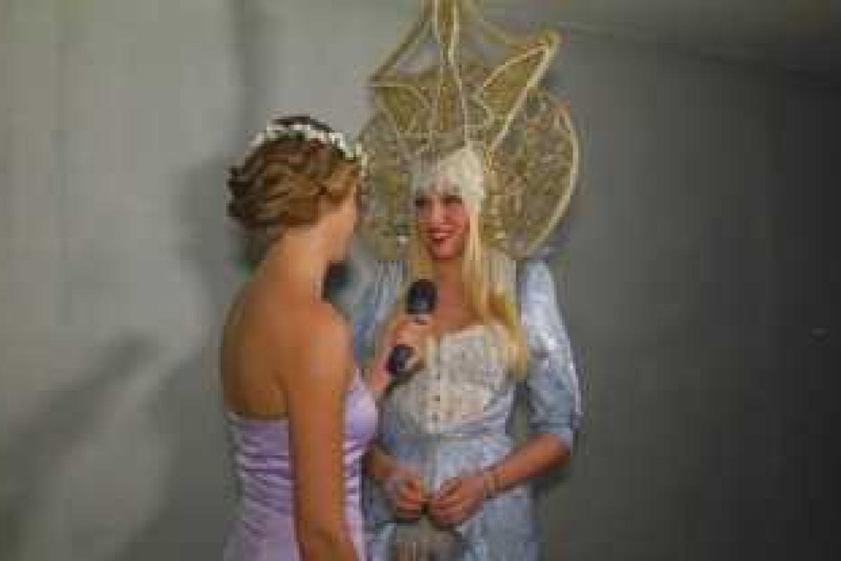 Суперблондинка Ольга Полякова рассказала о своей экономии Суперблондинка Ольга Полякова рассказала о своей экономии