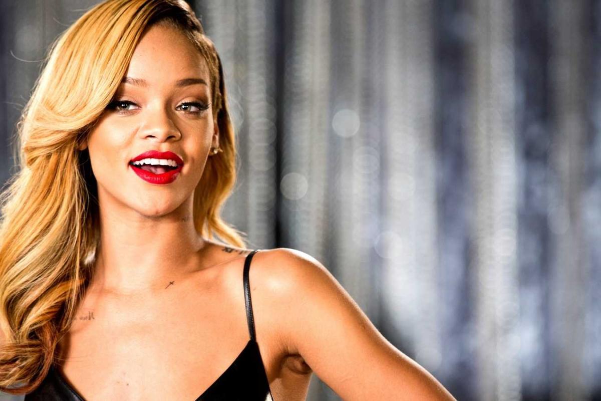 Риана станет лицом компании Dior Риана станет лицом компании Dior