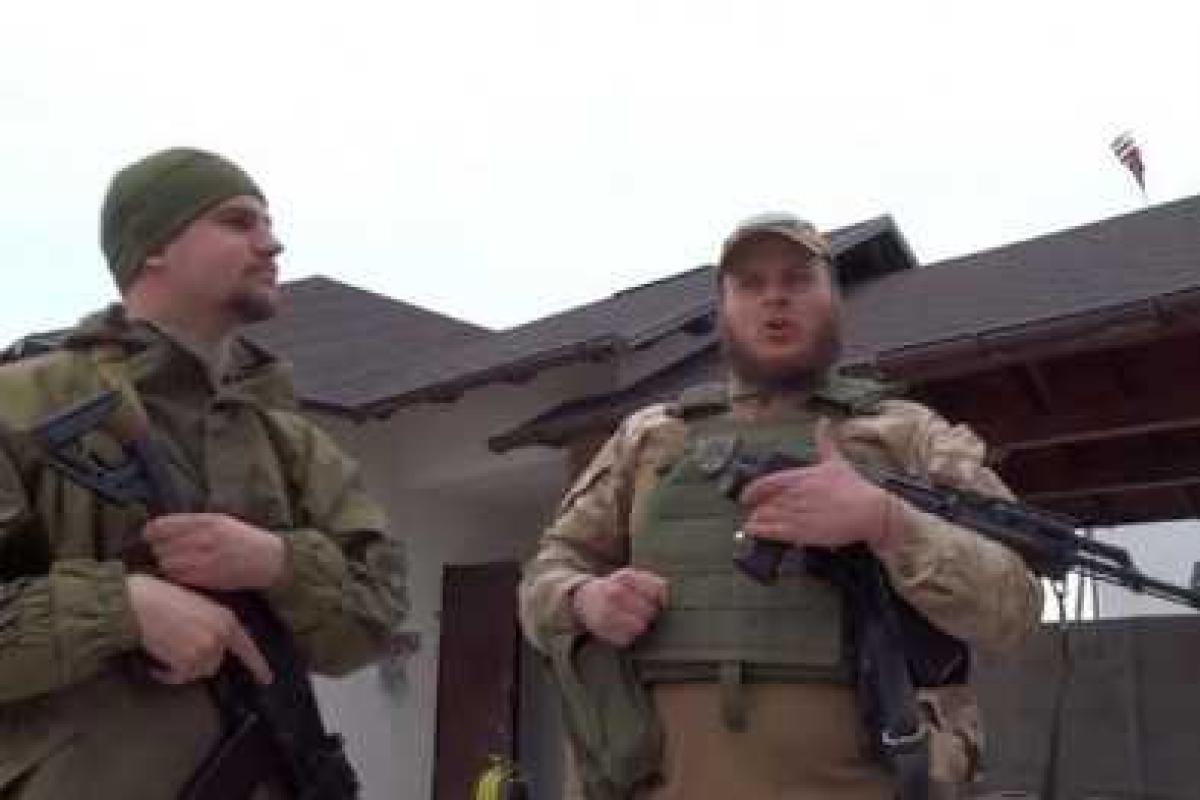 "Азов" поднял флаг США над Широкино и передали привет Киселеву