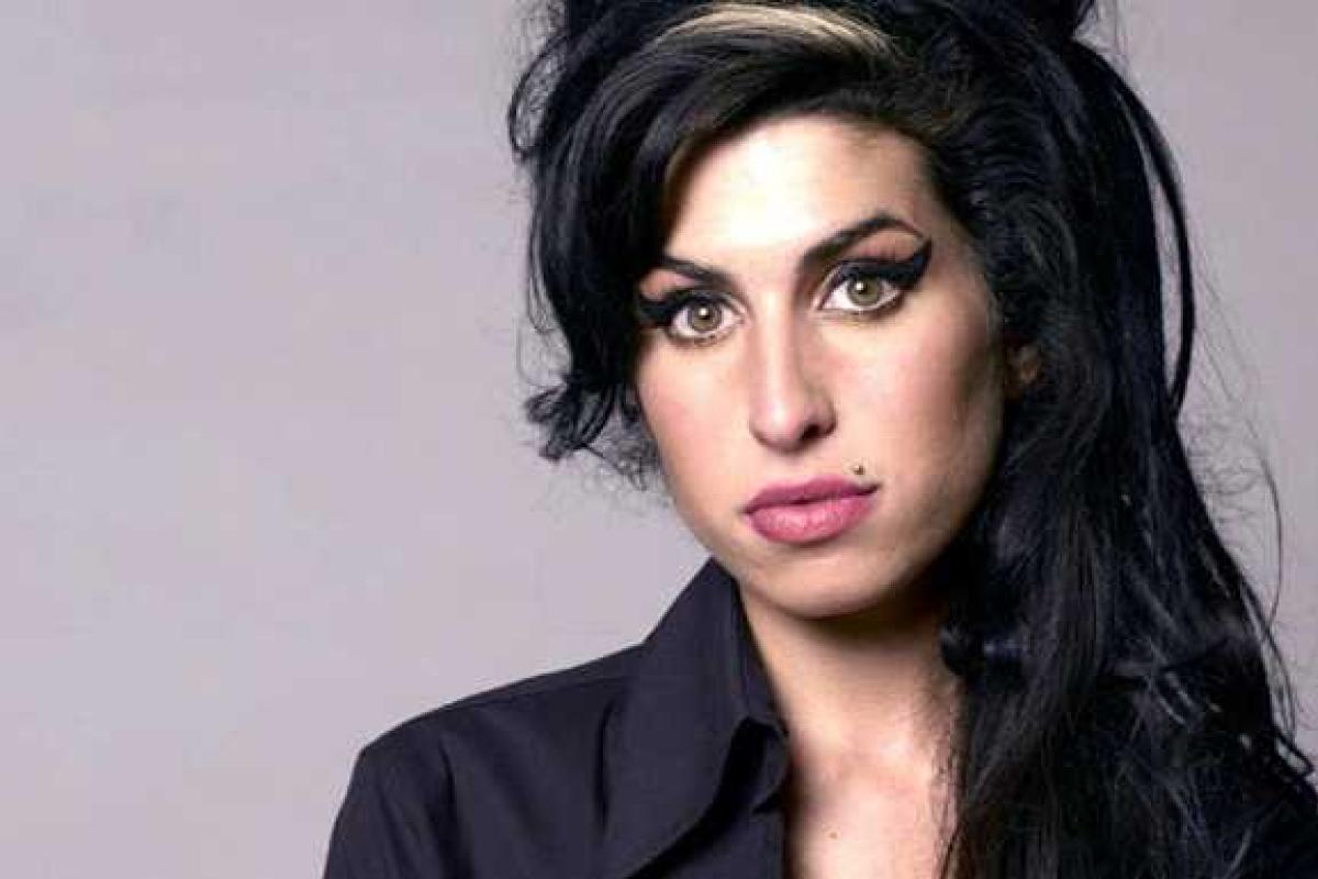 На YouTube выложили последнее видео Эми Уайнхаус