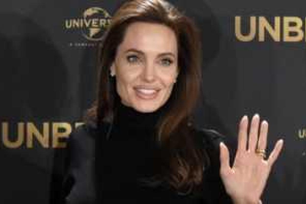 Анджелина Джоли снимет фильм о "Чудо-женщине" Анджелина Джоли снимет фильм о "Чудо-женщине"