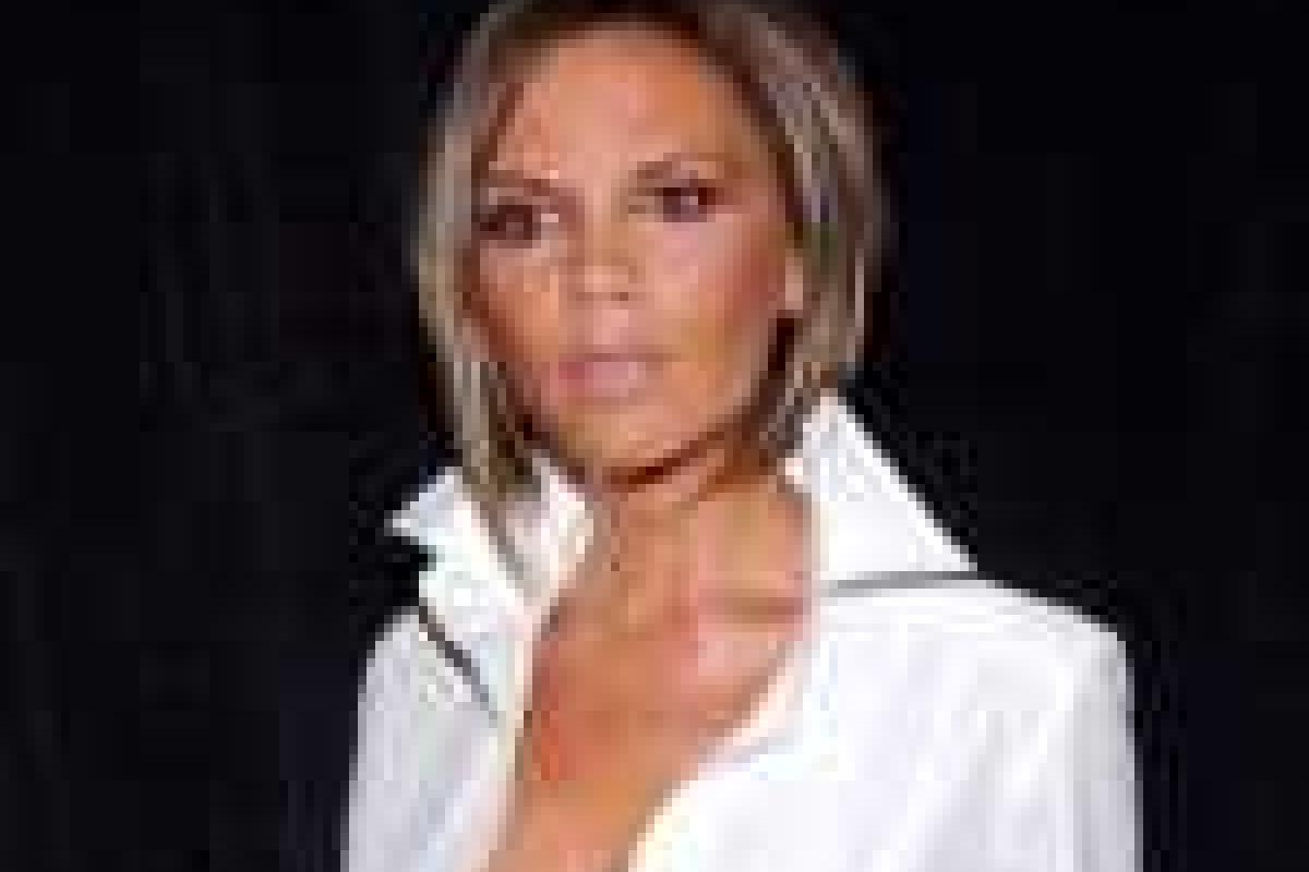 Виктория Бекхэм вновь на высоте Виктория Бекхэм вновь на высоте