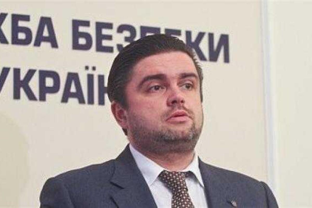 СБУ задержала курьера, который поставлял из Москвы деньги на акции протеста 1 и 14 мая СБУ задержала курьера, который поставлял из Москвы деньги на акции протеста 1 и 14 мая