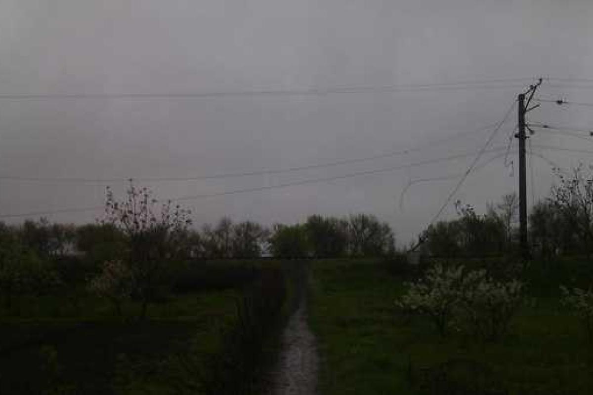 Ночью в Горловке вырезали контактный провод  Ночью в Горловке вырезали контактный провод