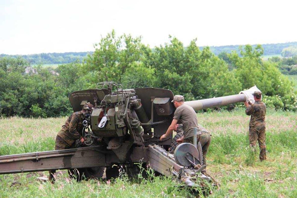 Солдаты ВСУ готовы дать должный отпор русским наемникам и их пособникам - штаб АТО Солдаты ВСУ готовы дать должный отпор русским наемникам и их пособникам - штаб АТО