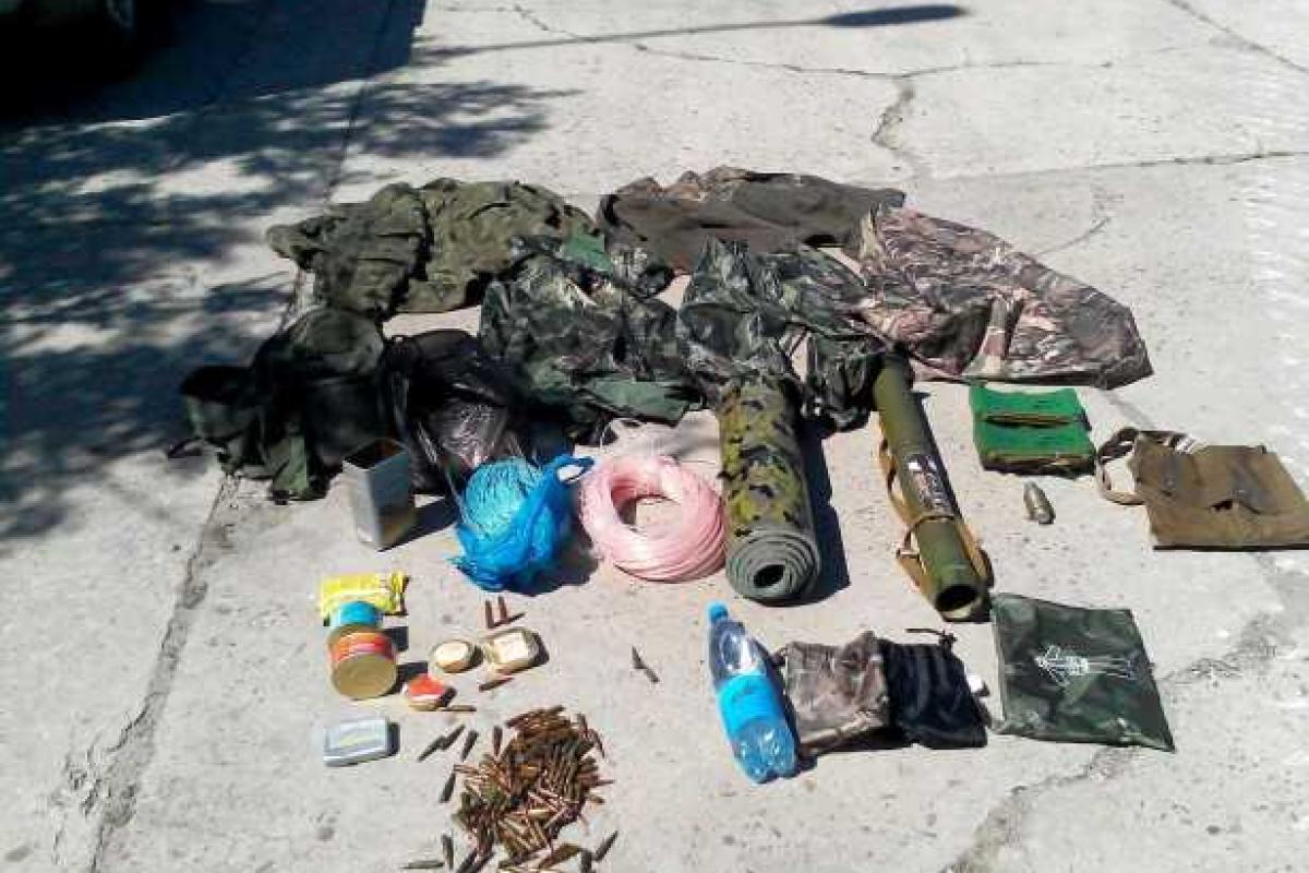 На Луганщине российские наемники бежали от украинских разведчиков, бросив оружие и боеприпасы