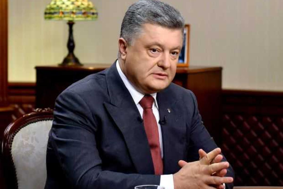 Порошенко: В Украину готовится вторжение сил агрессора Порошенко: В Украину готовится вторжение сил агрессора