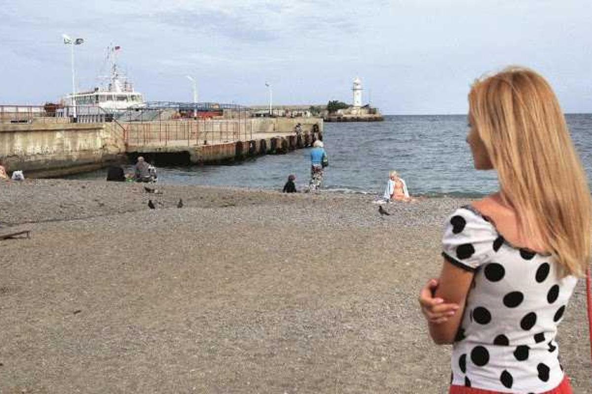 "При хохлах в Крыму было дешевле, веселее, сытнее, богаче", - москвичи "При хохлах в Крыму было дешевле, веселее, сытнее, богаче", - москвичи