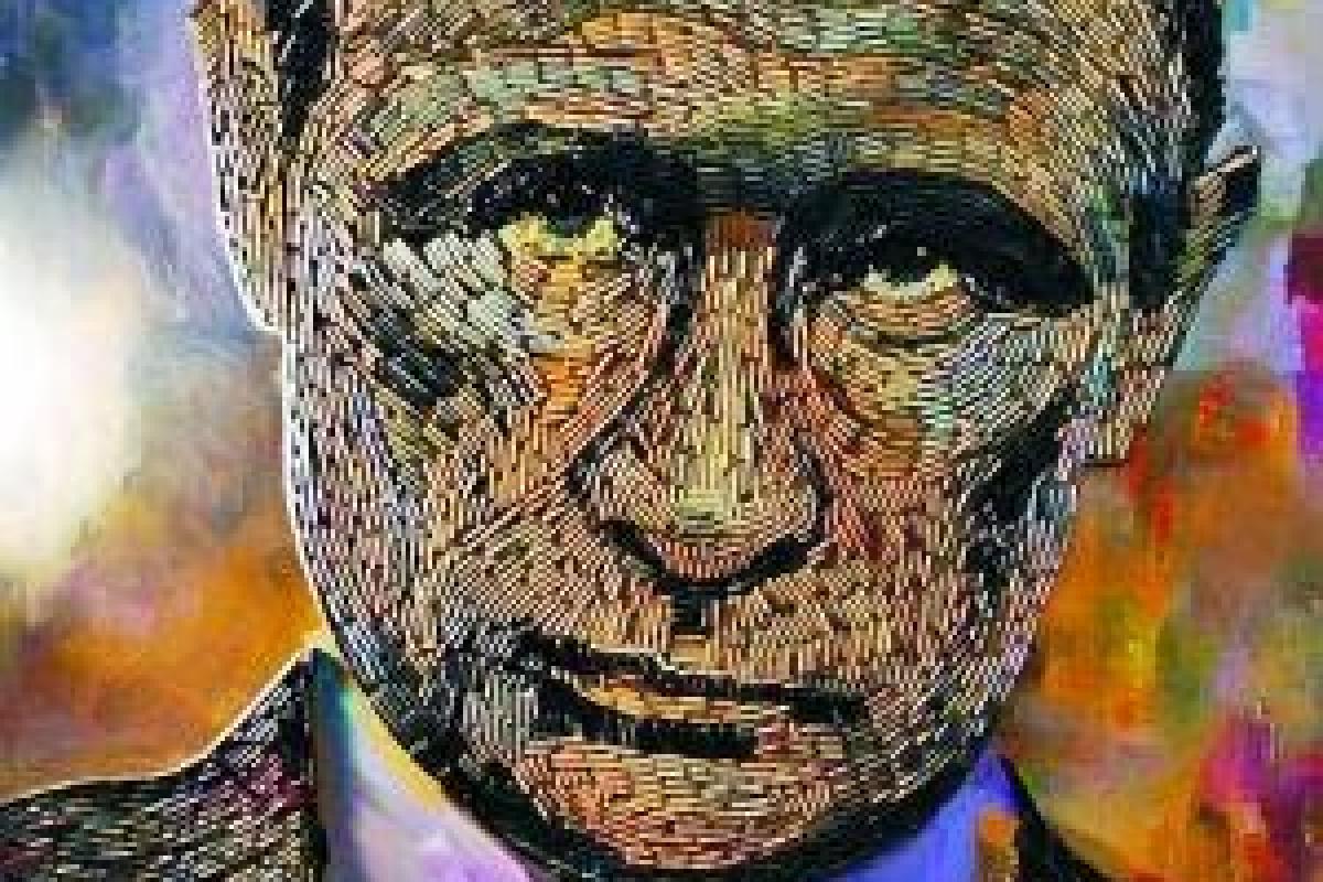 Художница выложила портрет Путина из 5000 гильз Художница выложила портрет Путина из 5000 гильз