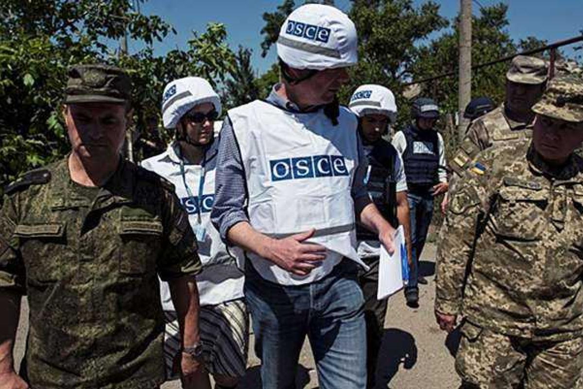 Новые обстрелы отмечены в районе Донецкого аэропорта - ОБСЕ Новые обстрелы отмечены в районе Донецкого аэропорта - ОБСЕ