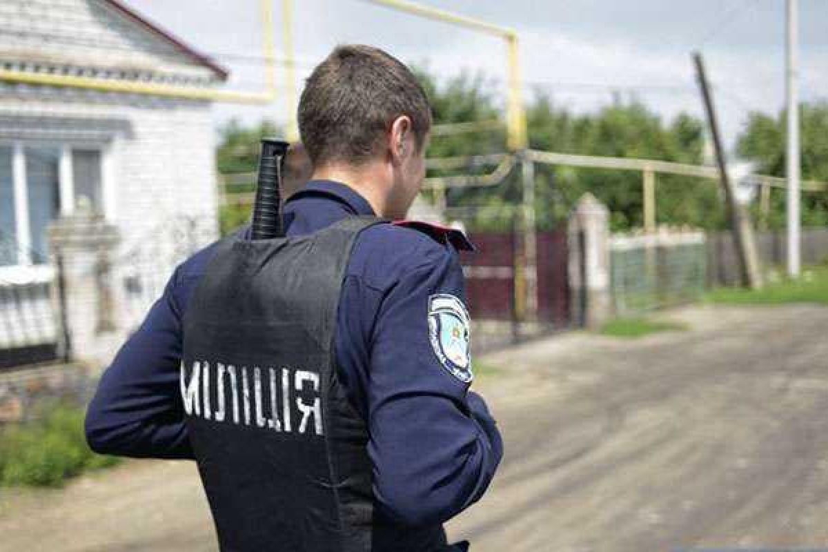 На Житомирщине ищут бандита, который "подрезал" участкового На Житомирщине ищут бандита, который "подрезал" участкового