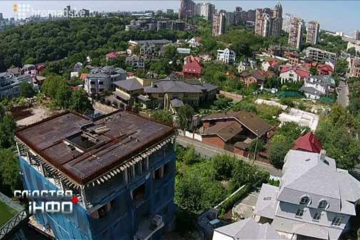 Кто живет в Царском селе рядом с Порошенко 