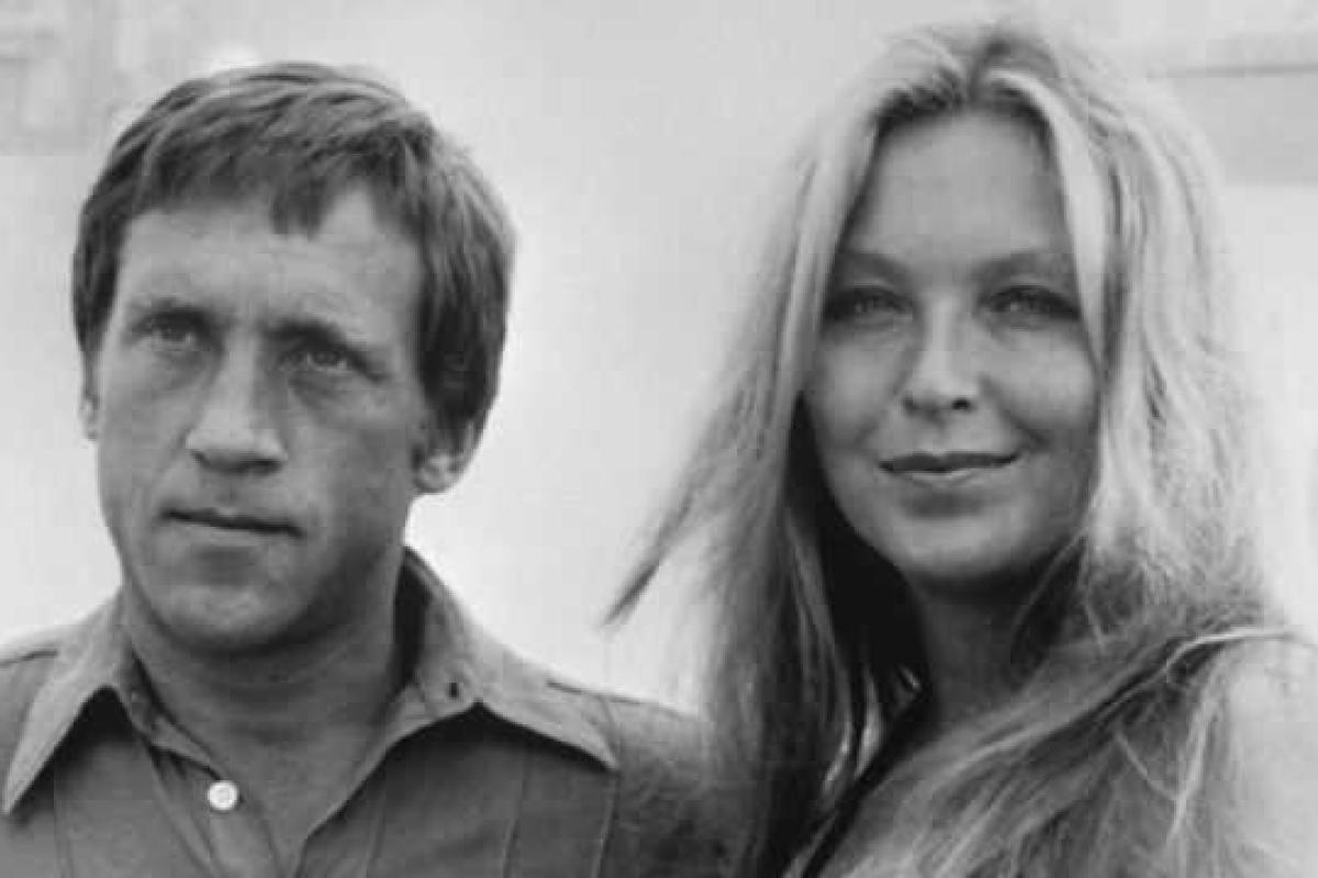 Сегодня 35 лет со дня, когда умер Владимир Высоцкий Сегодня 35 лет со дня, когда умер Владимир Высоцкий