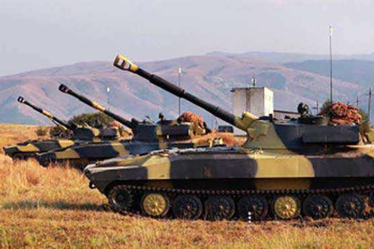 Боевики "ДНР" обстреляли деревню, где нет военных ВСУ Боевики "ДНР" обстреляли деревню, где нет военных ВСУ