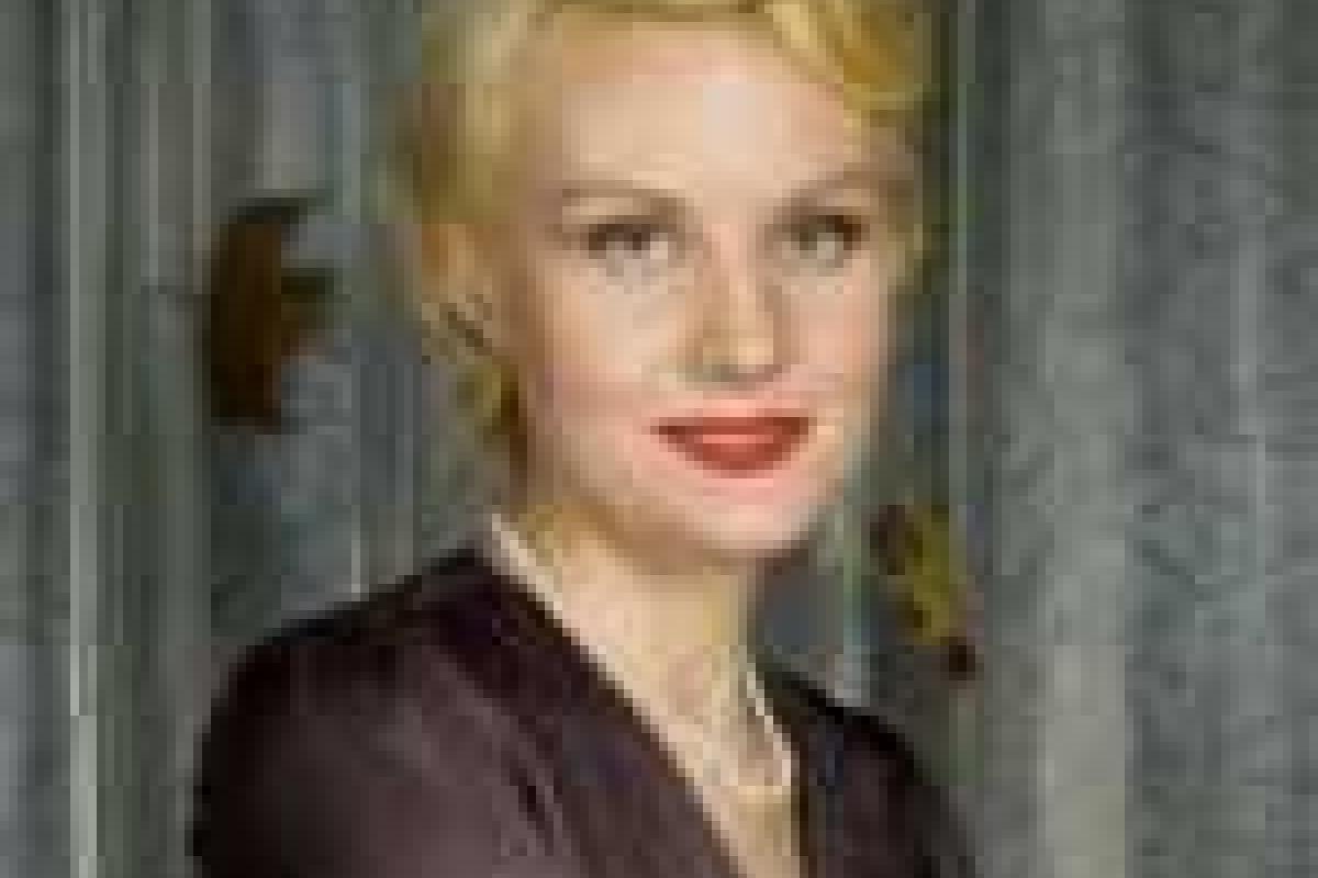 Экстравагантная Рената Литвинова показала свою красавицу дочь Экстравагантная Рената Литвинова показала свою красавицу дочь