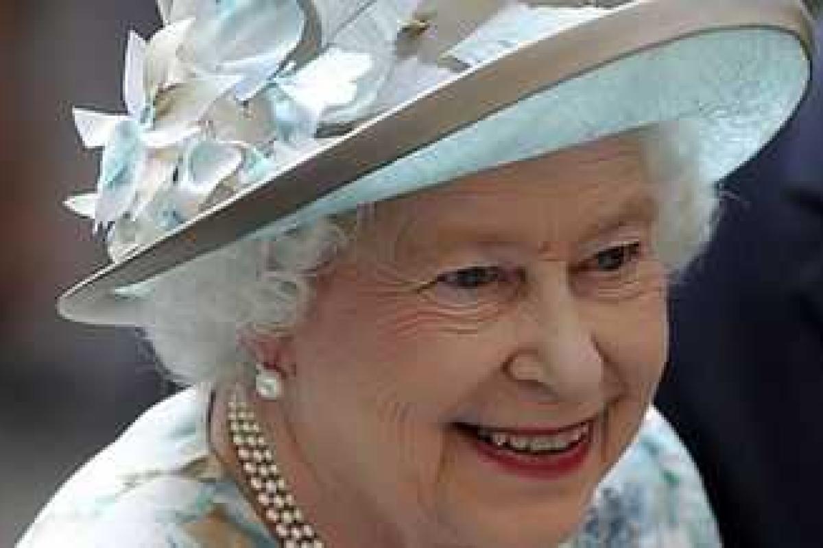 Результат исследования ДНК доказывают, что королева Елизавета II самозванка