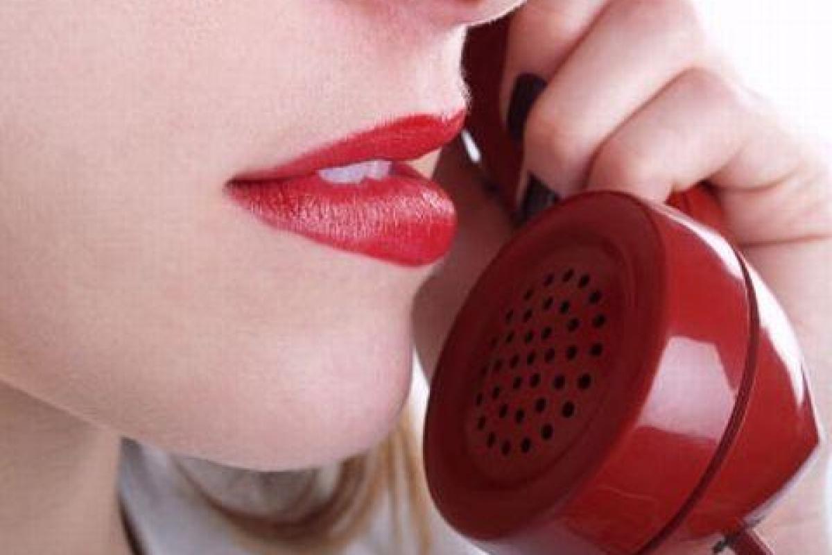 Издание The Huffington Post опубликовало признание людей, которые "продают" секс по телефону Издание The Huffington Post опубликовало признание людей, которые "продают" секс по телефону