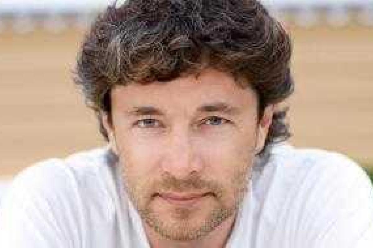 Россиянам необходимо срочно покинуть страну, забрав с собой детей, - Яковлев