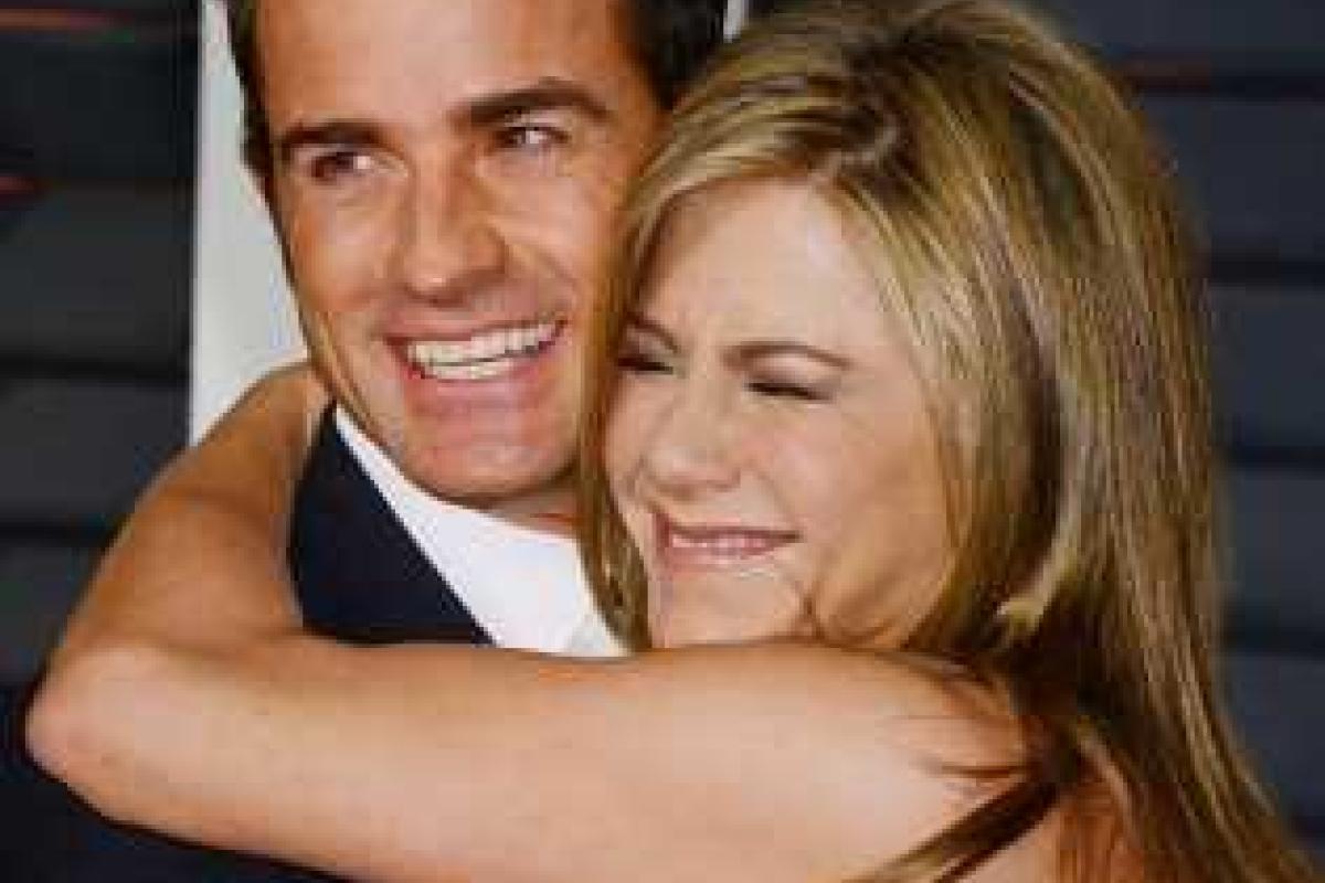 Молодожены Дженнифер Энистон и Джастин Теру признались, где проведут медовый месяц  