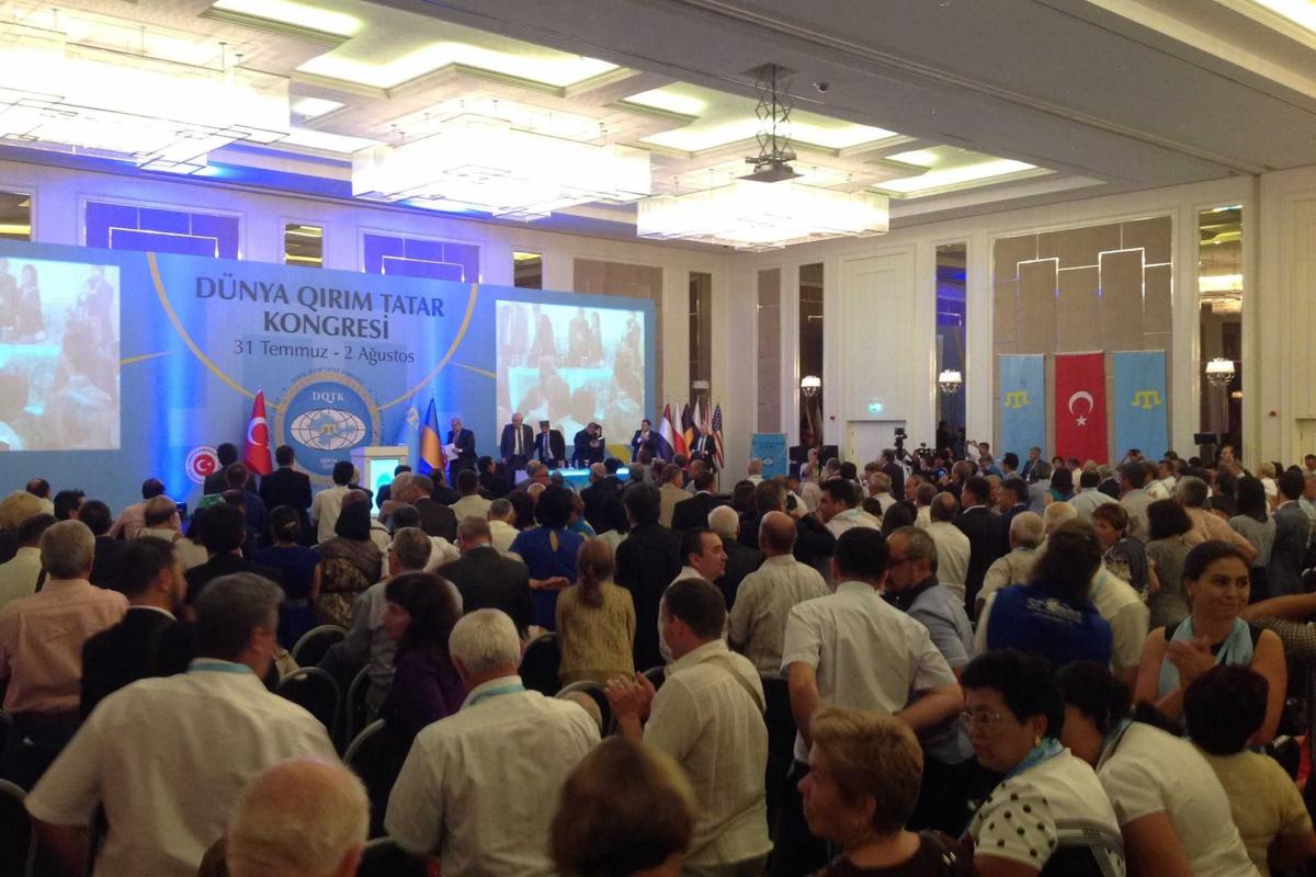 Крымские татары призывают признать политику РФ геноцидом Крымские татары призывают признать политику РФ геноцидом