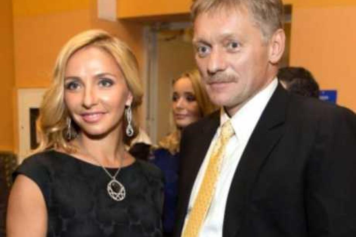 Дочь Дмитрия Пескова выдала своего отца фотографиями в социальных сетях