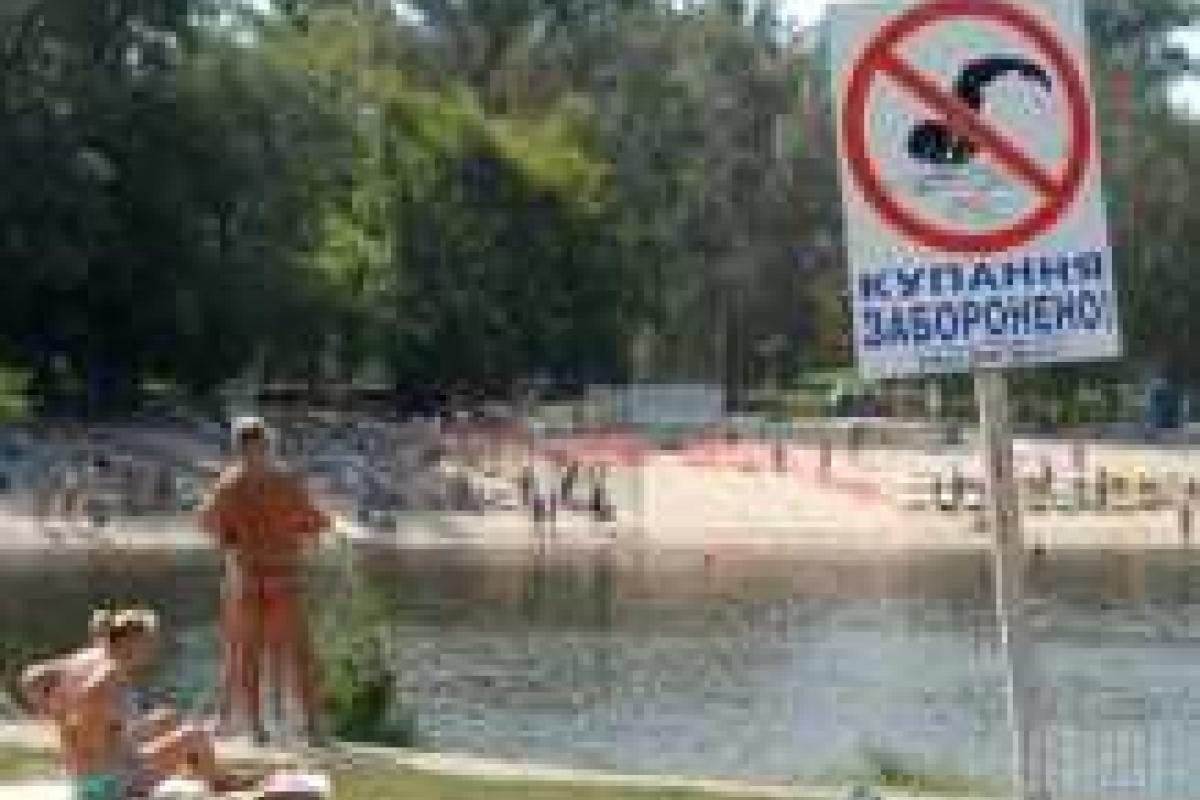 В Киеве после купания в запрещенном водоеме умерли 2 человека